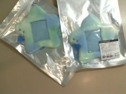 Set of 2 soft star keychains with space for a photo