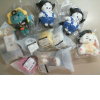 Set of 9 soft keychains