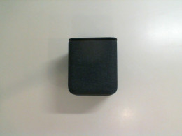 Stationary music speaker