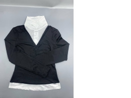 A faux layered long-sleeved shirt with a replica shirt collar and cuffs.