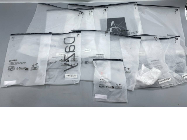 Set of 12 Plastic bag with zip lock. Set of 12 Plastic bag with zip lock.