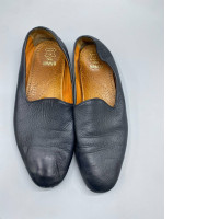 B.Well Trio black leather loafers