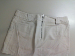 Skirt with a zipper Skirt with a zipper