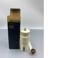 Hand-crank coffee grinder Hand-crank coffee grinder