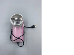 Portable fabric lint remover