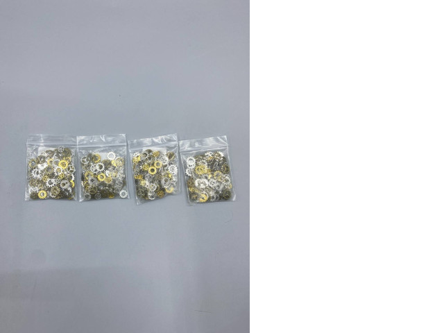 set of 4 Alloy gears for DIY crafts. set of 4 Alloy gears for DIY crafts.