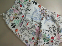 White women's trousers with patterns