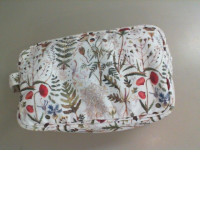 Cosmetic bag