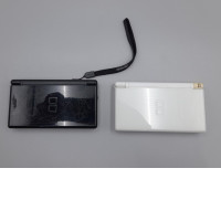 Set of 2 Nintendo DS Lite portable gaming console. Model: Nintendo DS Lite (NOT NEW) 
