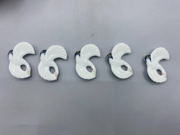 set of 5 Crane-shaped chopstick rest.