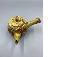 Marble patterned teapot