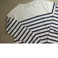 Long-sleeved striped sweater