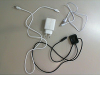 Set of 1 adapter and charging cables