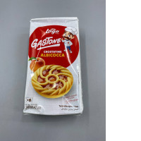 Apricot jam filled pie