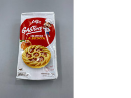 Apricot jam filled pie Apricot jam filled pie