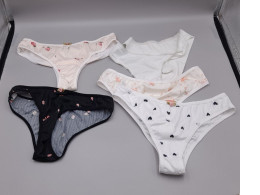 Set of  5 Women's floral patterned panties