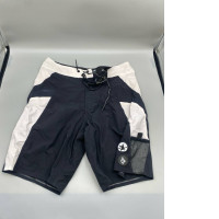 Men's three-quarter length pants