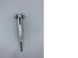 ReFa S CARAT RAY facial massager