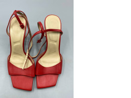 Ekonika high-heeled shoes. Ekonika high-heeled shoes.