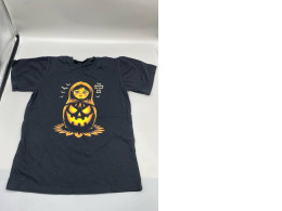 Black crew neck t-shirt Black crew neck t-shirt