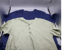 Set of 2 UNIQLO men's Henley T-shirt