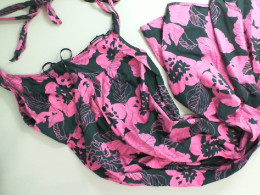 Black and pink tie-up dress