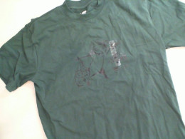 Green T-shirt size M