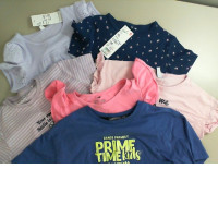 Set of 6 children's t-shirts in different colors