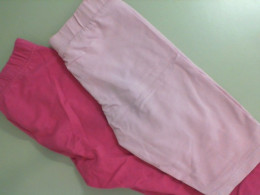 Set of 2 leggings for a child