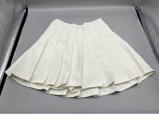 White short skirt White short skirt