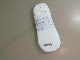 Set of 3 pairs of white socks