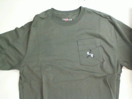 Men's green T-shirt