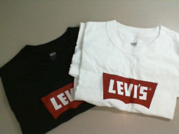 Set of 2 Levi's T-shirts
