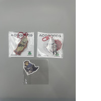 Set of 2 acrylic keychains + sticker