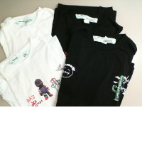 Set of 4 T-shirts: 2 white, 2 black