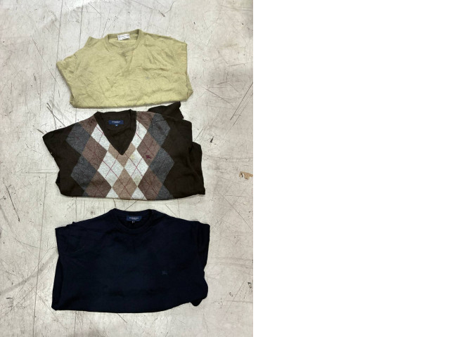 Set of three wide-collar sweaters Set of three wide-collar sweaters